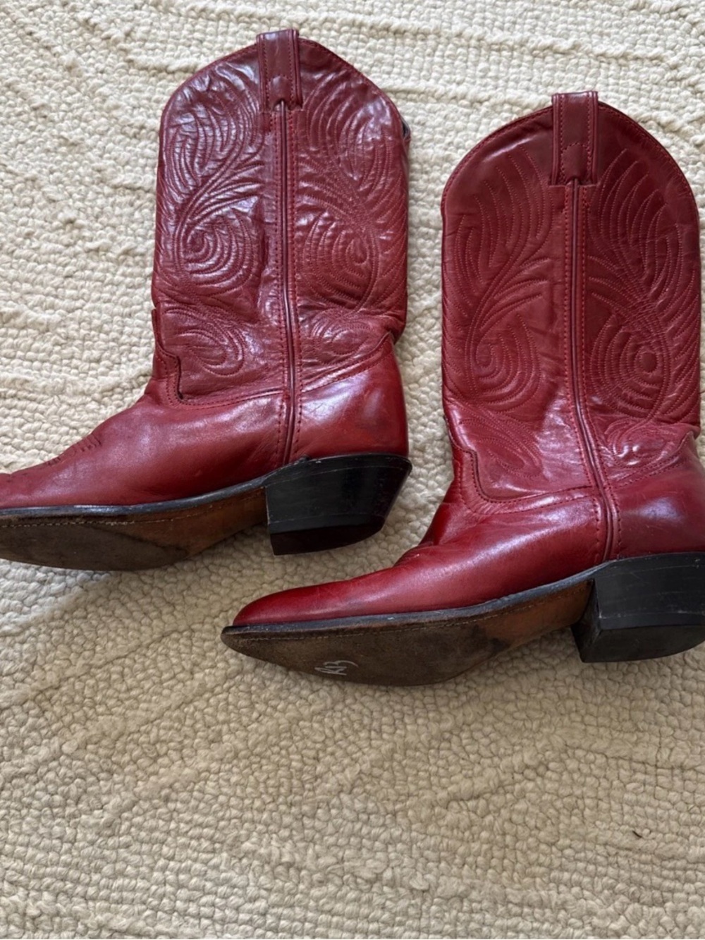 Women’s Red Leather Western Heeled Boots - Picture 2 of 6